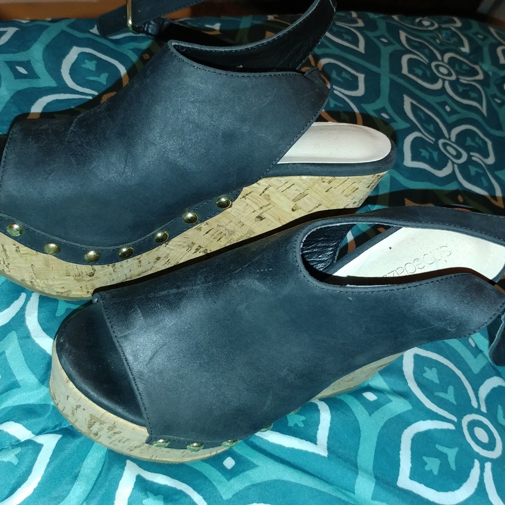 Shoedazzle high heel wedges